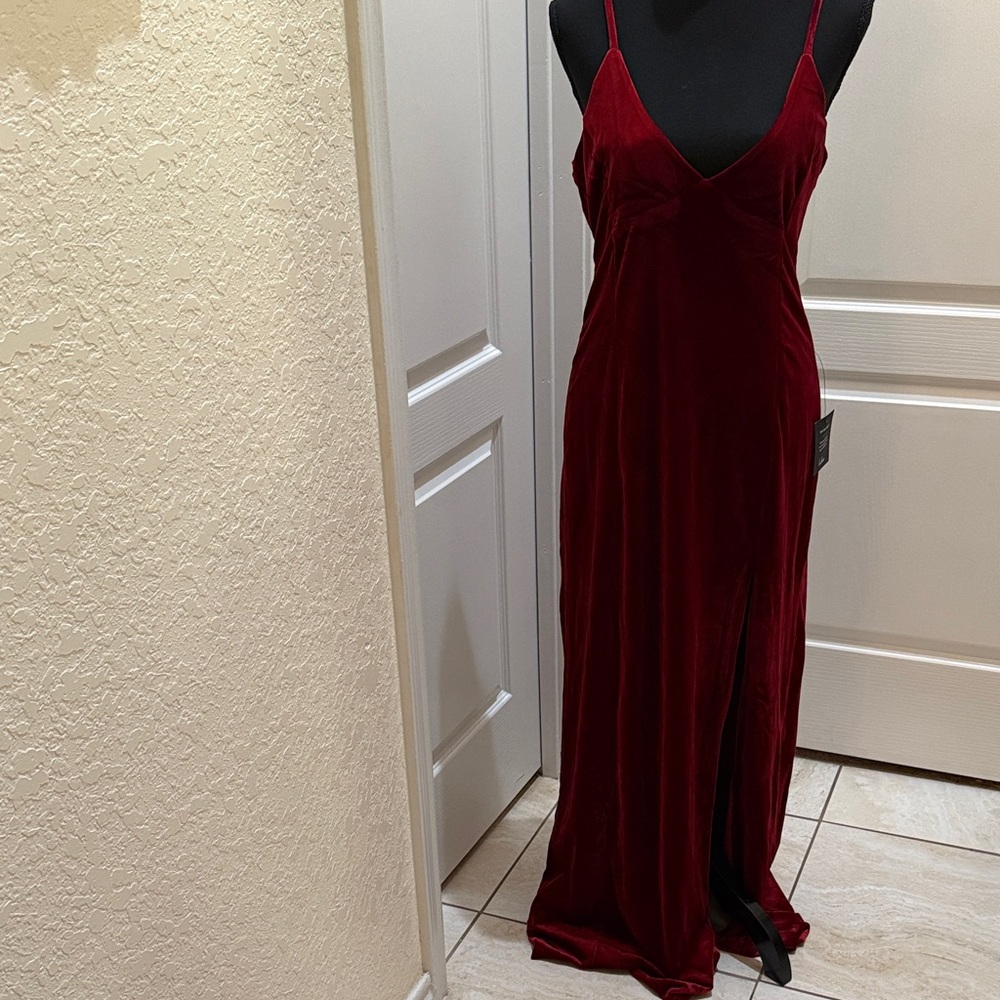 Lulu's Burgundy Velvet Gown